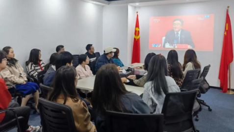 汲取不懈奮斗的力量，學(xué)習黨的十九屆六中全會(huì )精神