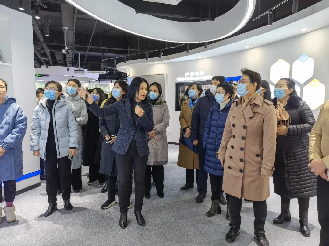 有朋自遠方來(lái)，健培科技迎來(lái)全國婦聯(lián)一批特殊客人！