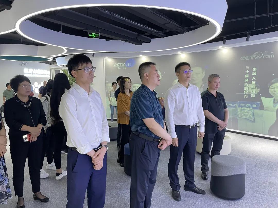 山西省晉城市城區副區長(cháng)史晉雷一行蒞臨健培科技考察調研