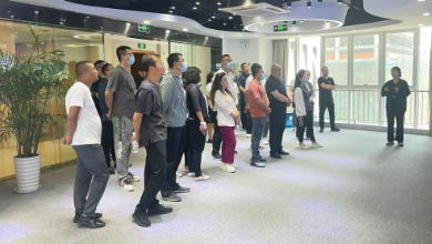 新疆阿克蘇地區發(fā)改委、工信局等領(lǐng)導一行蒞臨健培科技考察調研