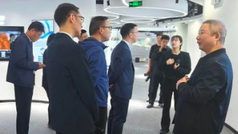 蕭山區副區長(cháng)、公安分局局長(cháng)張亮一行赴健培科技開(kāi)展“助企服務(wù)”活動(dòng)