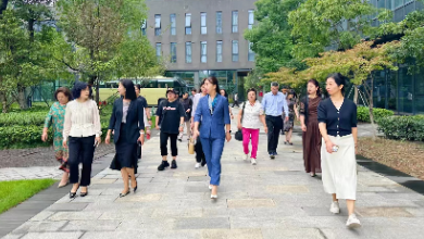 江蘇省無(wú)錫市婦聯(lián)黨組成員、副主席朱芳一行蒞臨健培科技考察調研